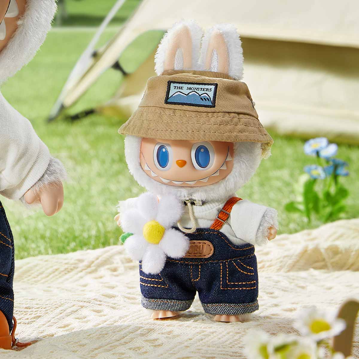 (Authentic) Fall in Wild Series-Vinyl Plush Doll Pendant