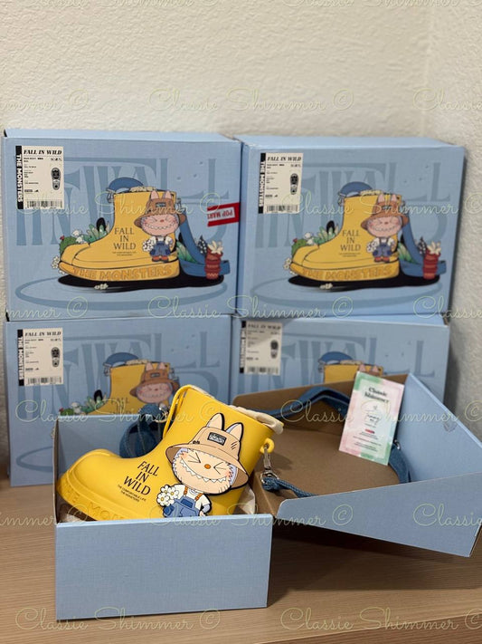 (Asia Exclusive) THE MONSTERS FALL IN WILD SERIES - Rain Boot Bag Authentic